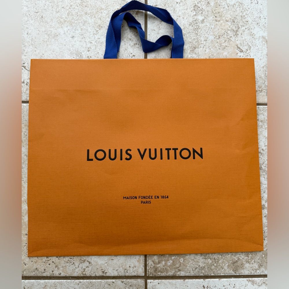 Louis Vuitton Authentic store bag